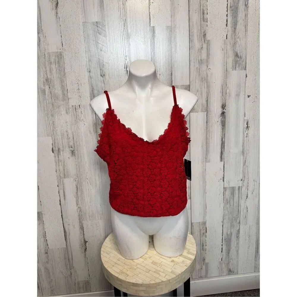 Red tank top - Picture 2 of 6